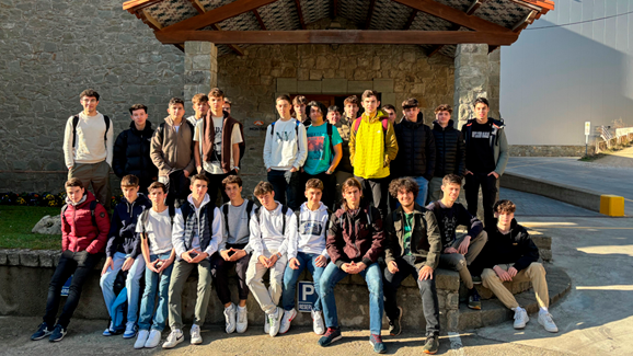 Estudiantes de la Escuela Bell-lloc de Girona visitan nuestras instalaciones